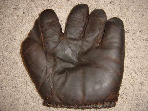 D&M Schultz Novelty Co. Front